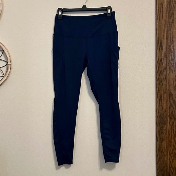 Women’s Navy Leggings with Pockets, Size Medium - Picture 1 of 6